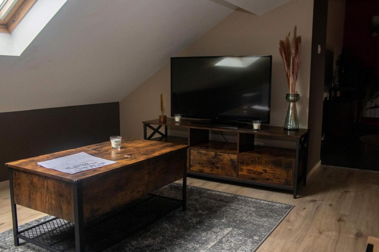 Cosy 2-Bedroom Apartment In The Center Of โอตง ภายนอก รูปภาพ